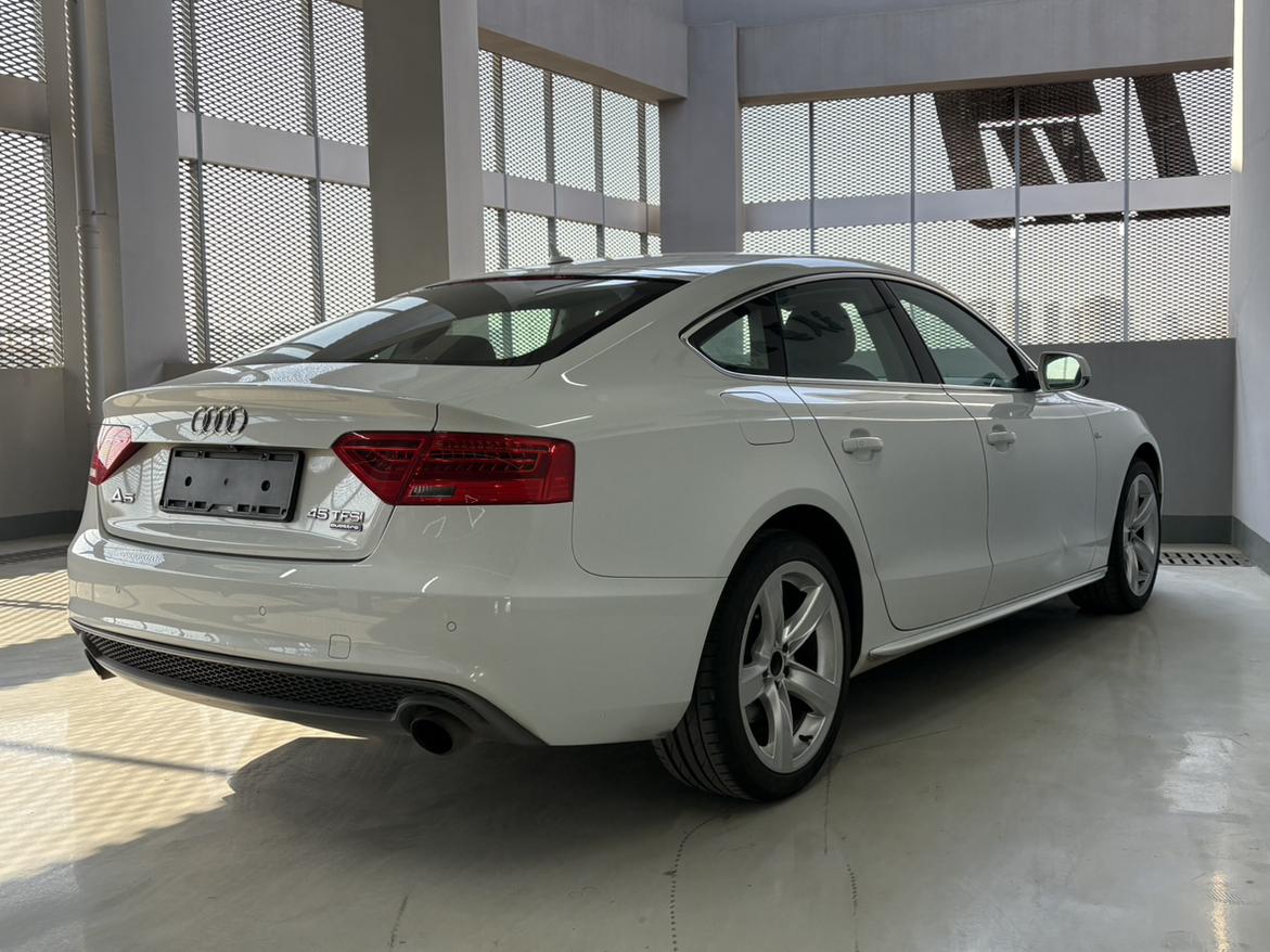 Audi A5 2014 thumb 4