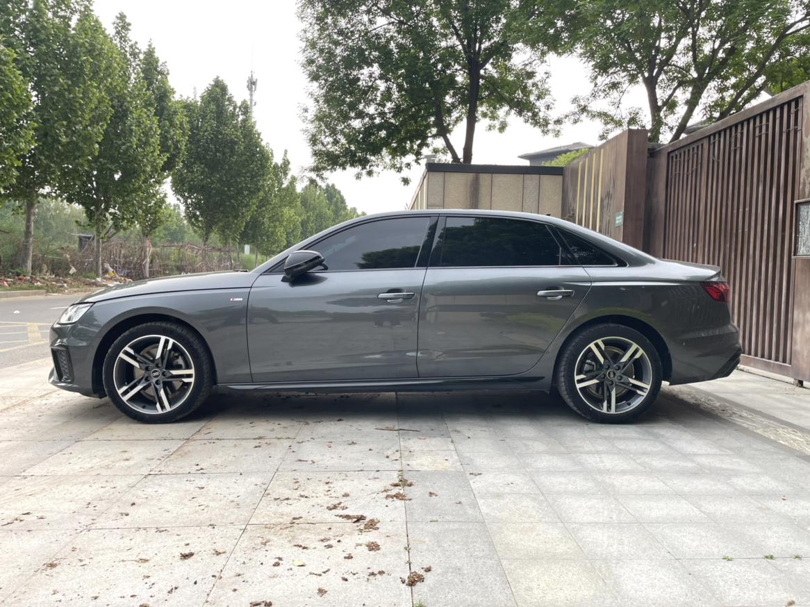 Audi A4 2023 thumb 2