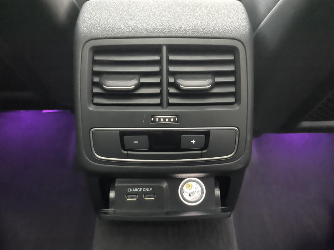 Audi A4 2023 thumb 7