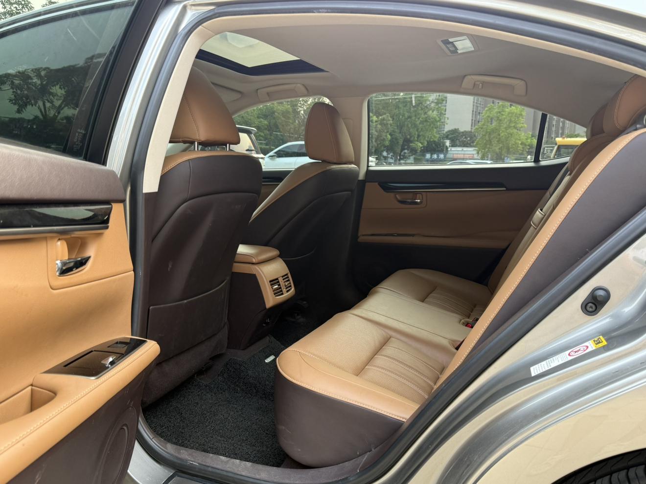 Lexus ES 2015 thumb 7
