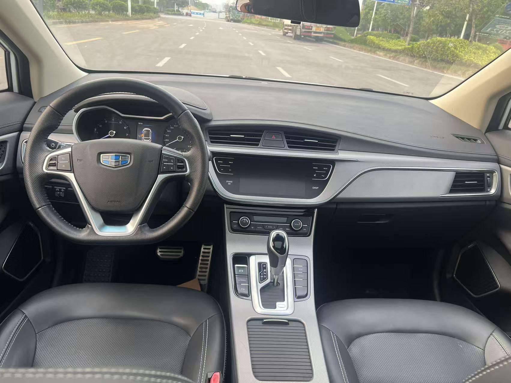 Geely GS 2018 thumb 8