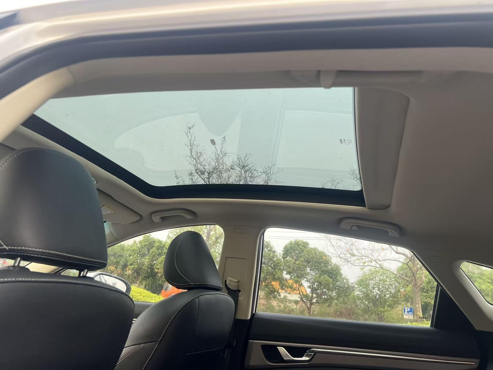Geely GS 2018 thumb 12