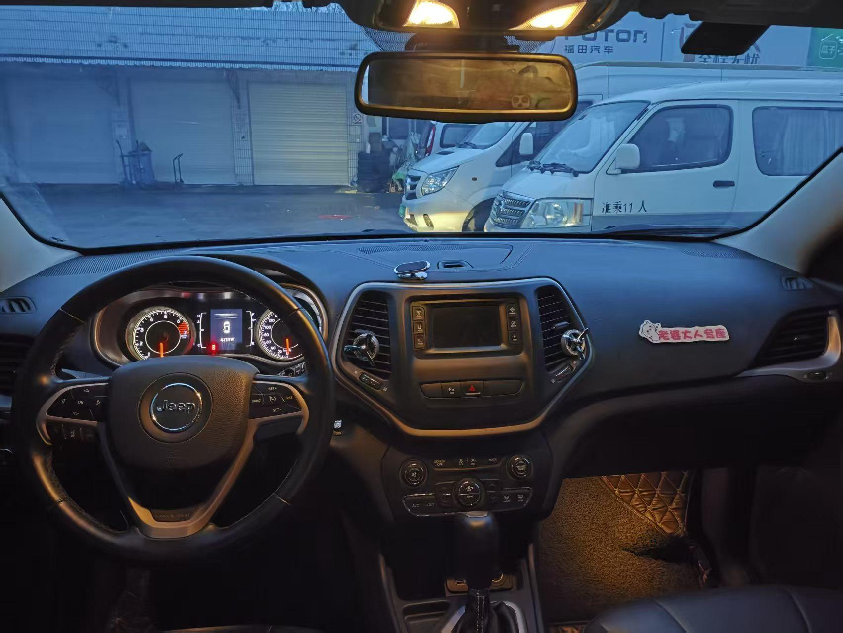 Jeep Renegade 2017 thumb 4