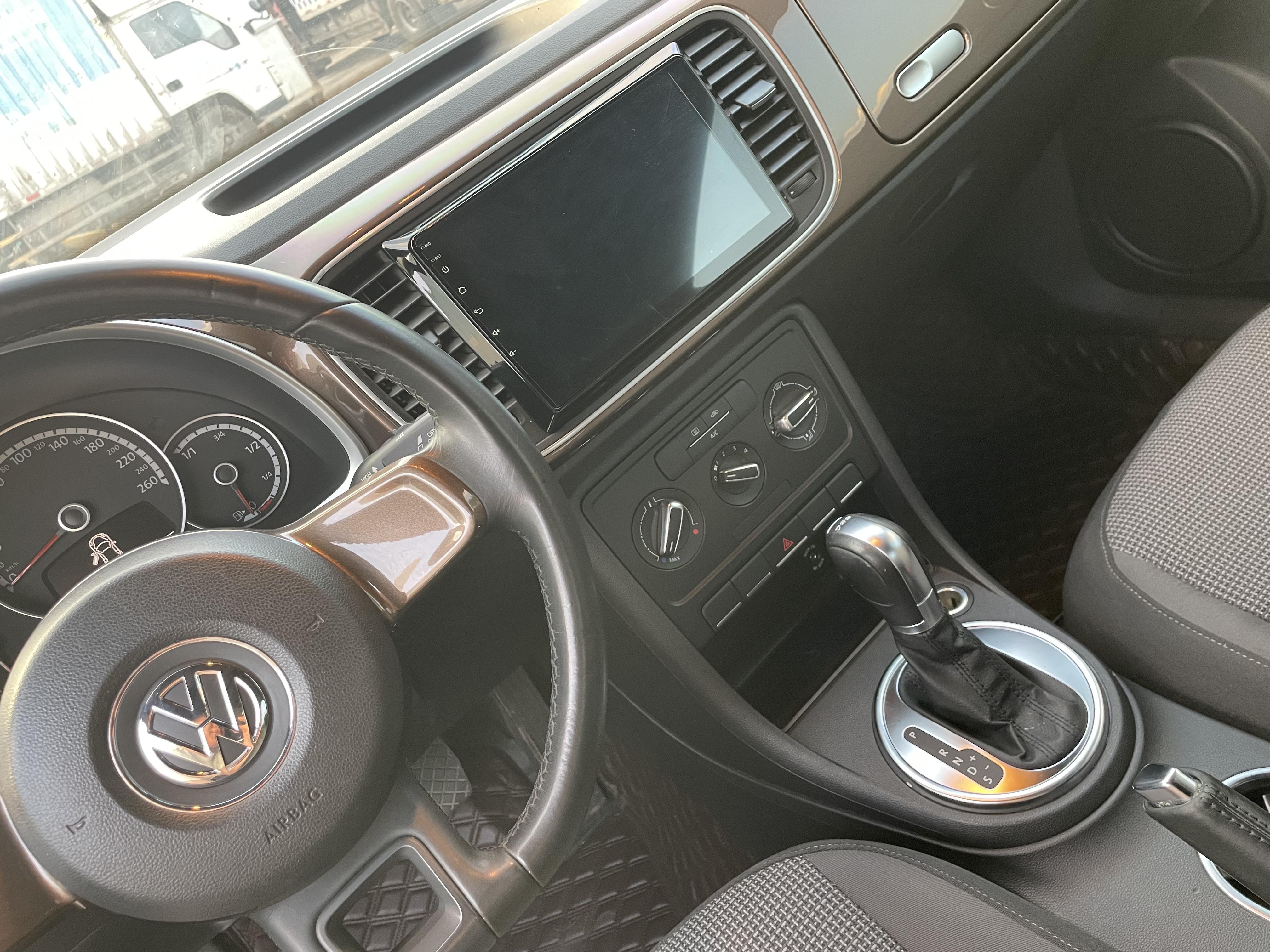 Volkswagen Beetle 2014 thumb 10