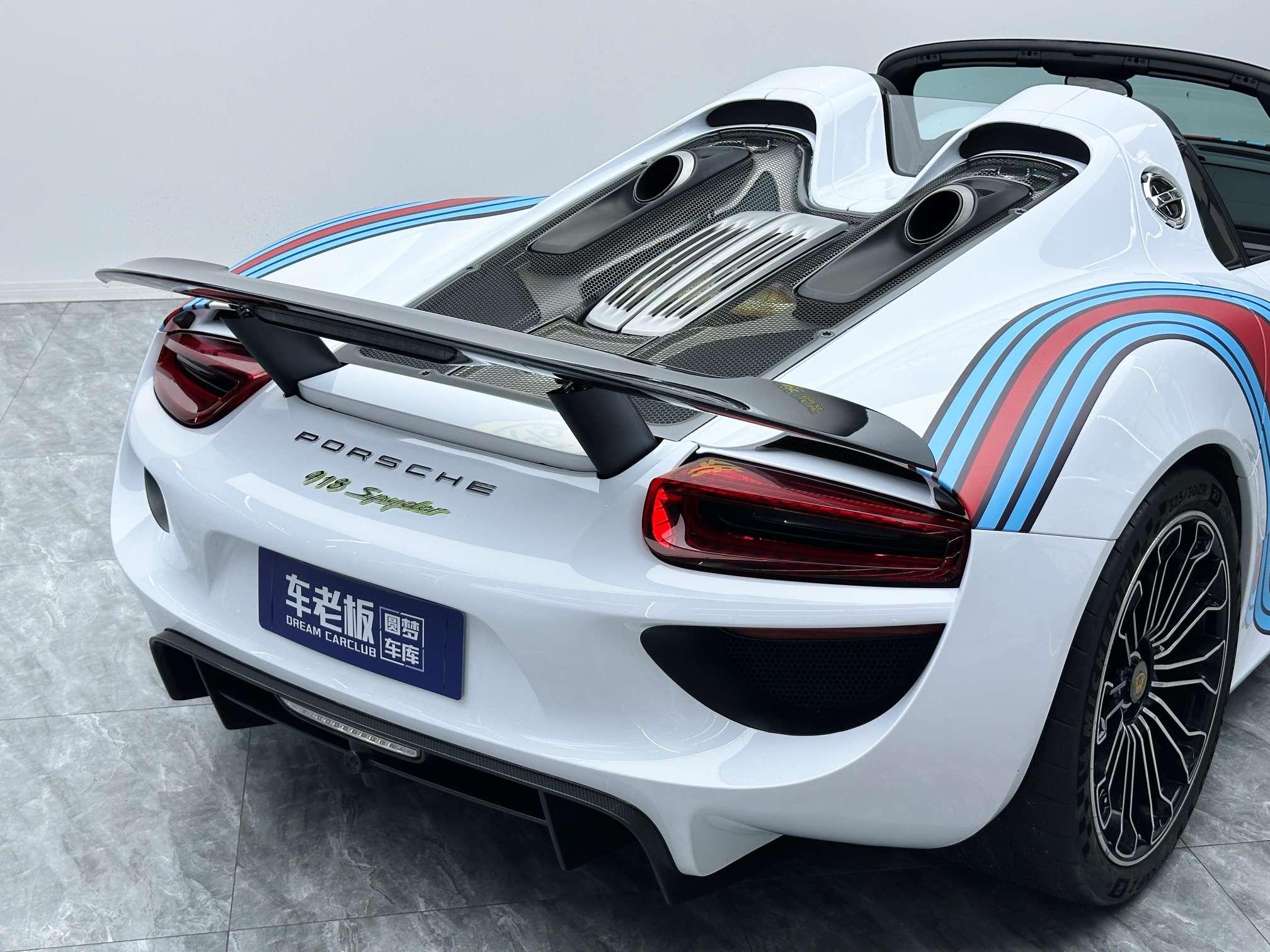 Porsche 918 Spyder 2014 thumb 9