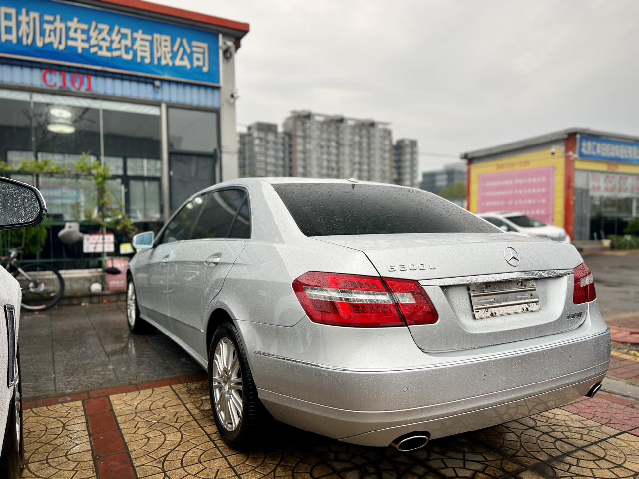 Mercedes-Benz E-Класс 2011 thumb 2