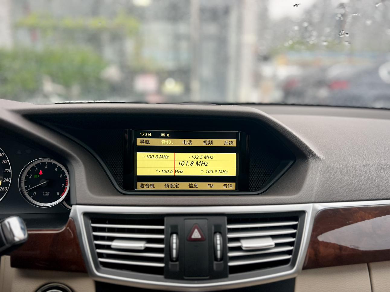 Mercedes-Benz E-Класс 2011 thumb 7