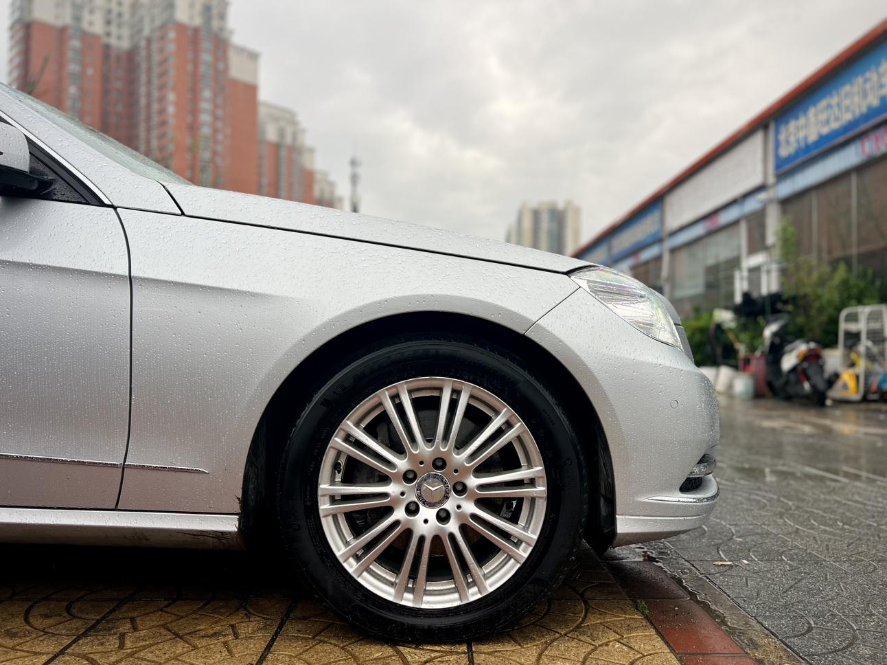 Mercedes-Benz E-Класс 2011 thumb 10