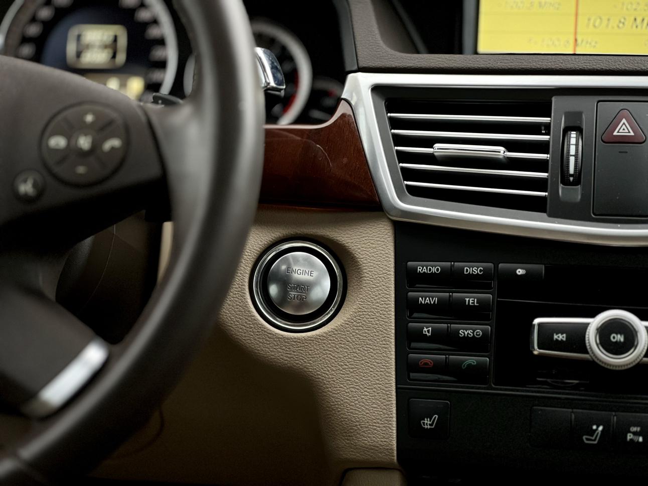 Mercedes-Benz E-Класс 2011 thumb 12