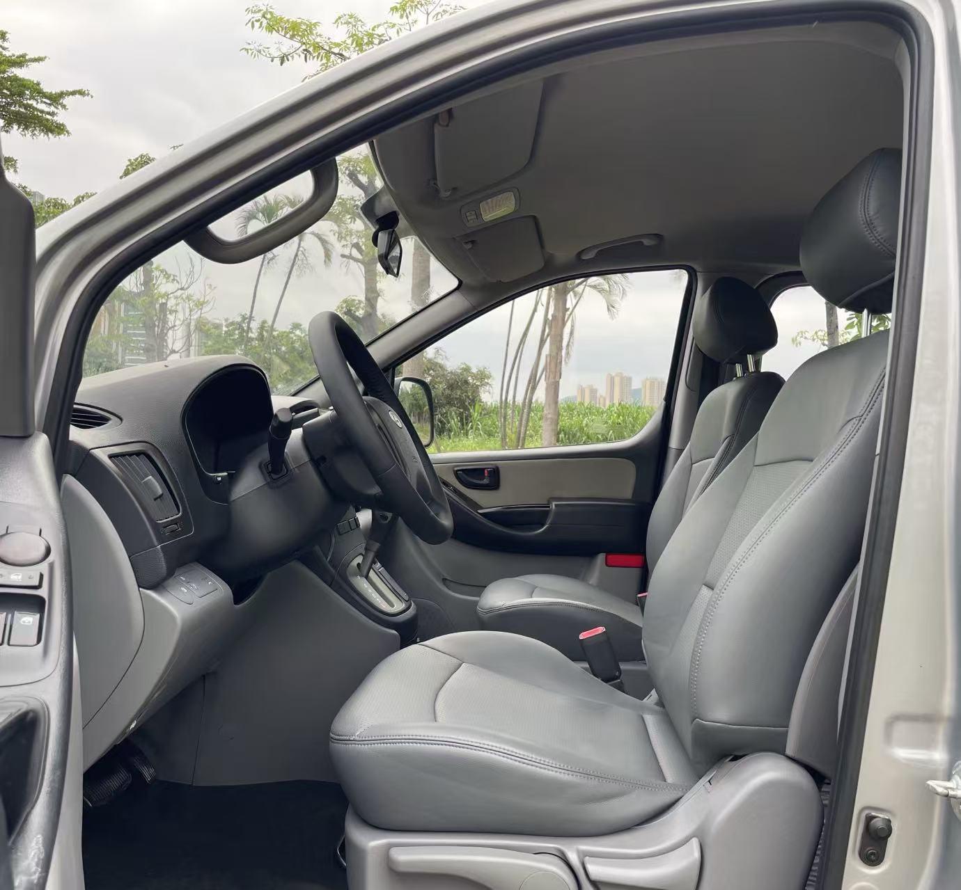 Hyundai H-1 2011 thumb 7