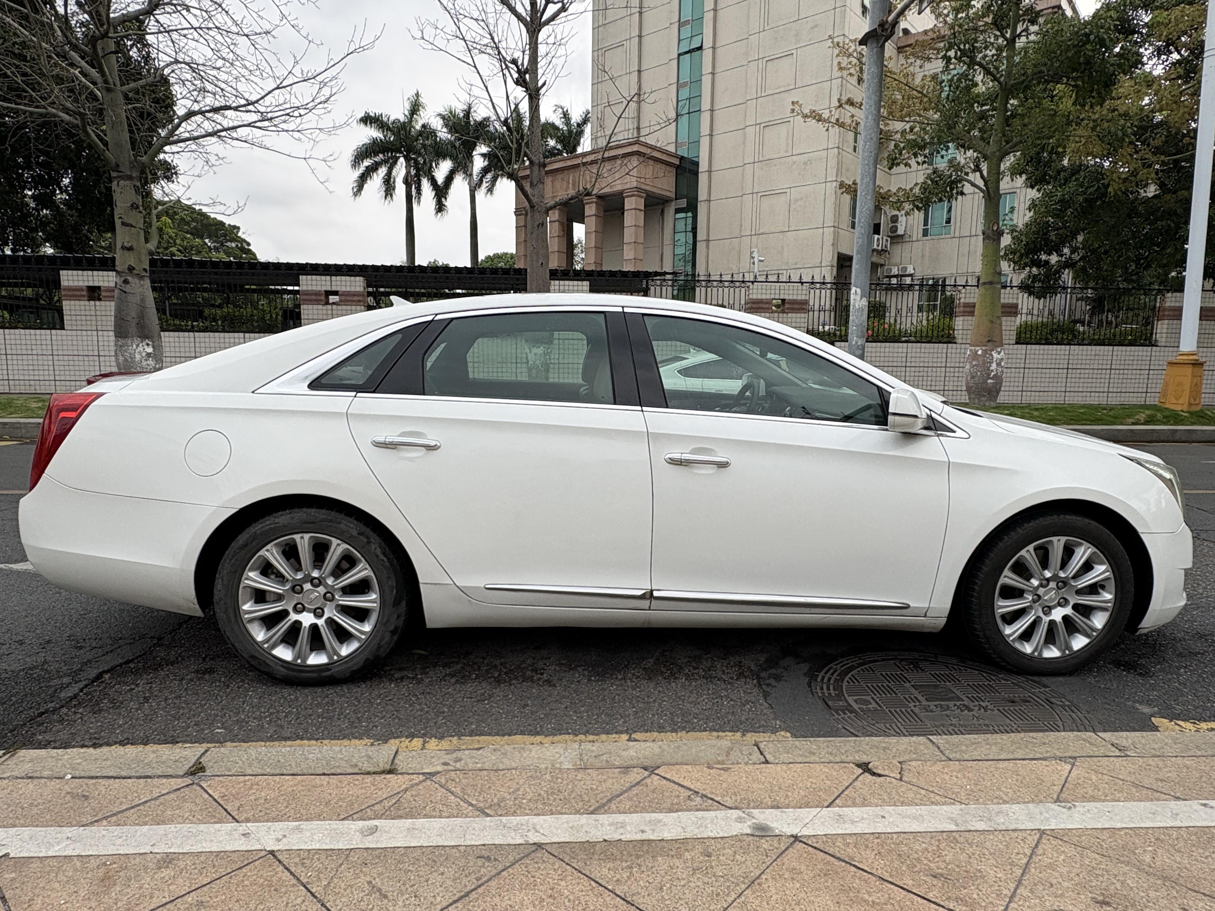 Cadillac XTS 2016 thumb 5