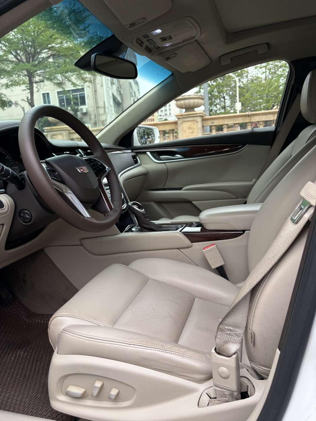 Cadillac XTS 2016 thumb 12