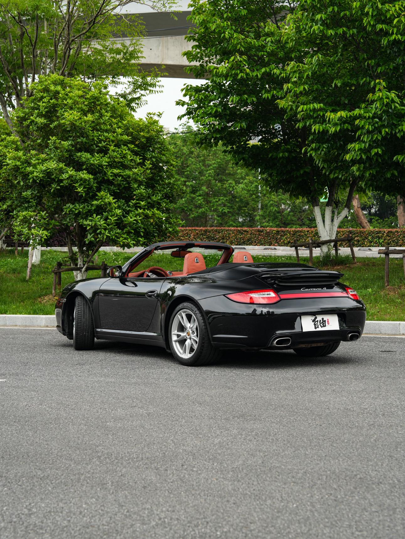 Porsche 911 2008 thumb 2