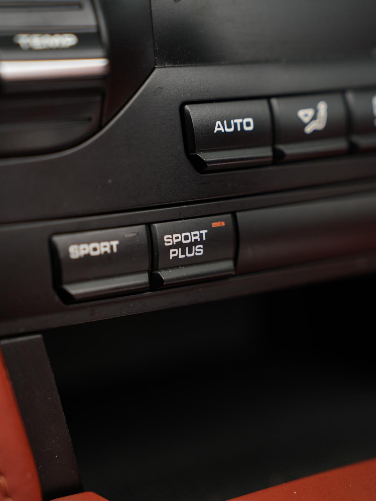 Porsche 911 2008 thumb 10