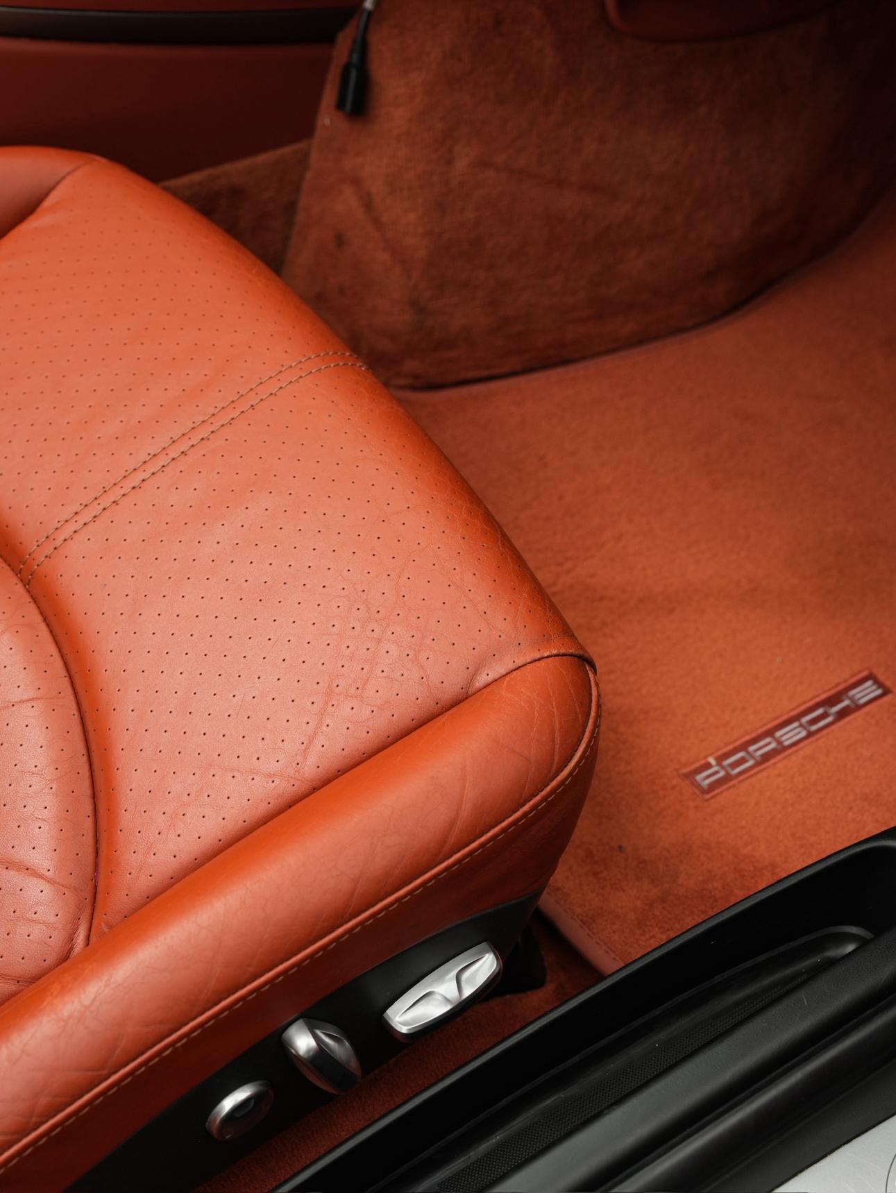 Porsche 911 2008 thumb 12