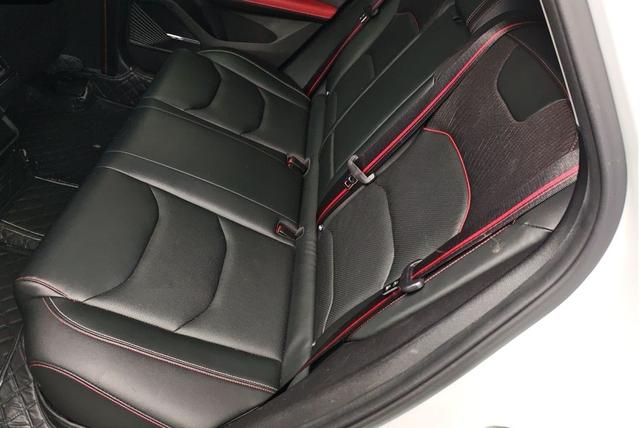 Geely Emgrand S 2021 thumb 4