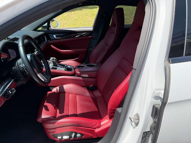 Porsche Panamera 2017 thumb 9