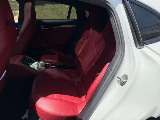 Porsche Panamera 2017 thumb 11