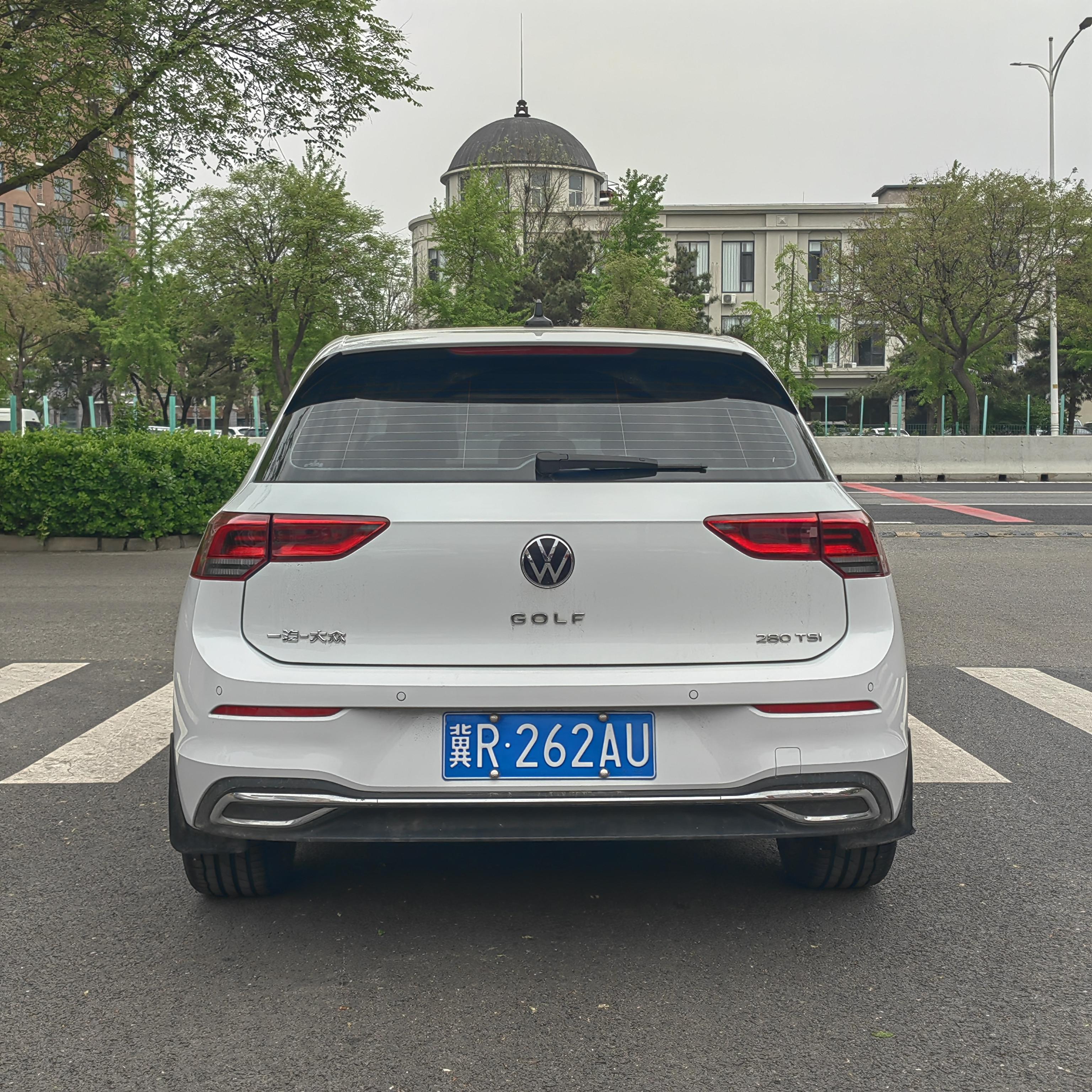Volkswagen Golf Sportsvan 2023 thumb 3