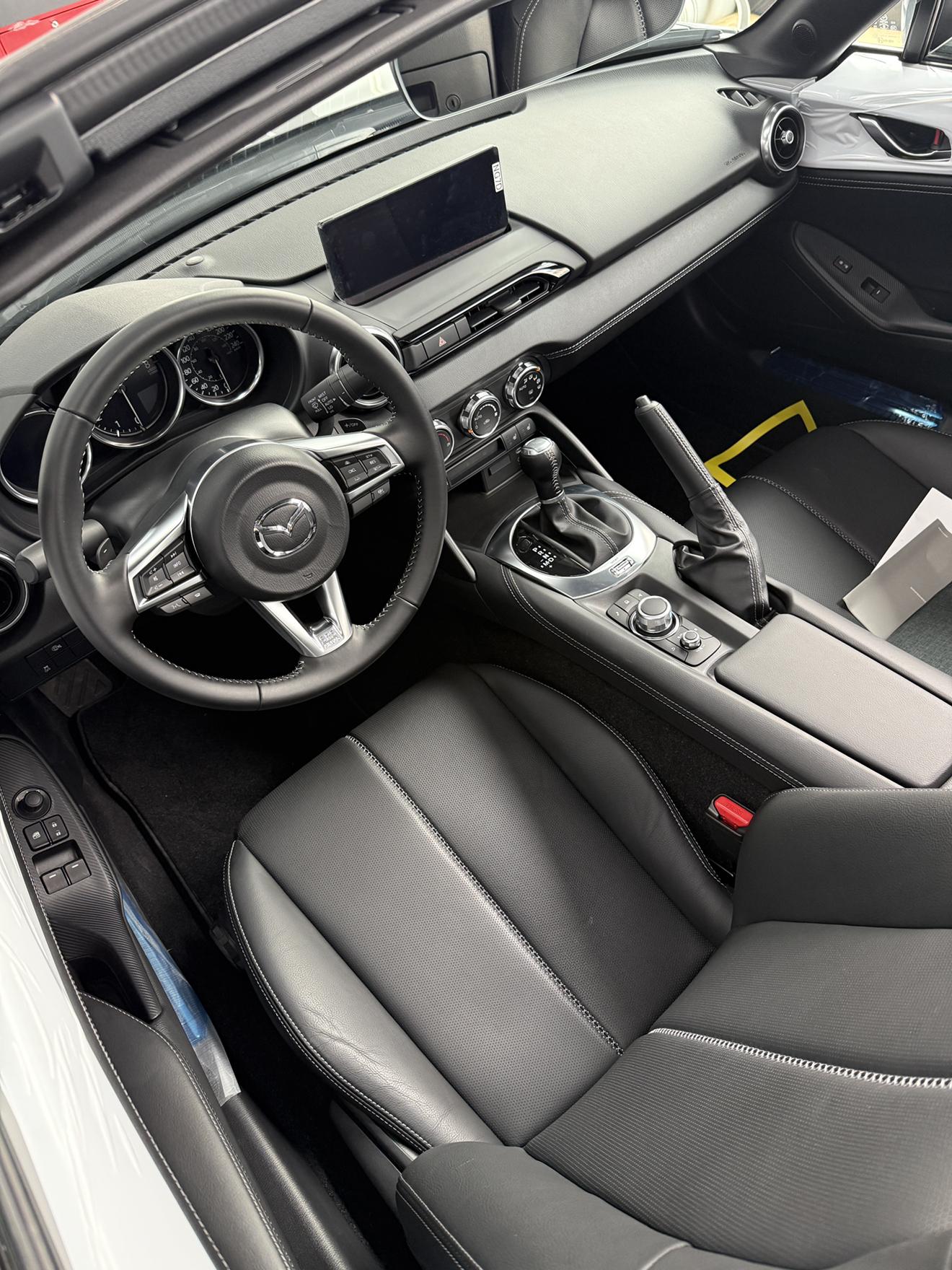 Mazda MX-5 2025 thumb 2