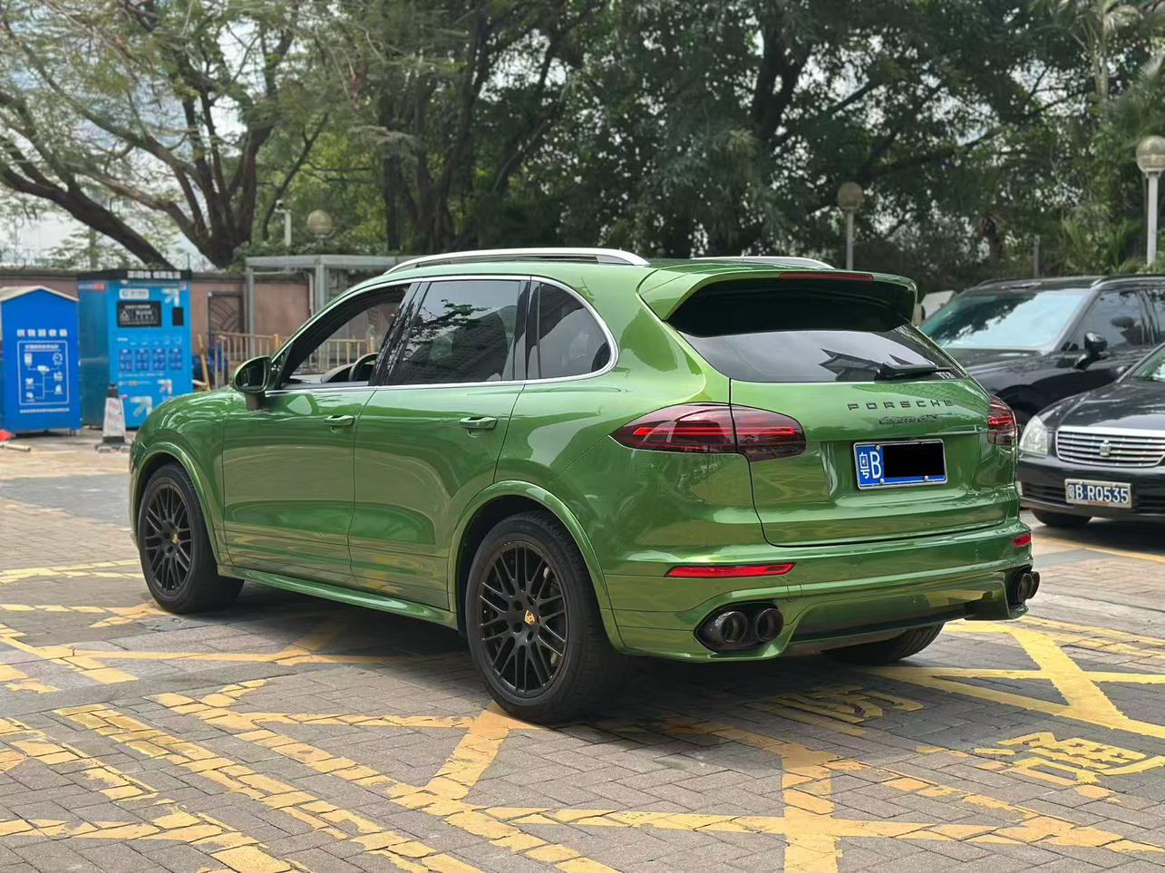 Porsche Cayenne 2015 thumb 2
