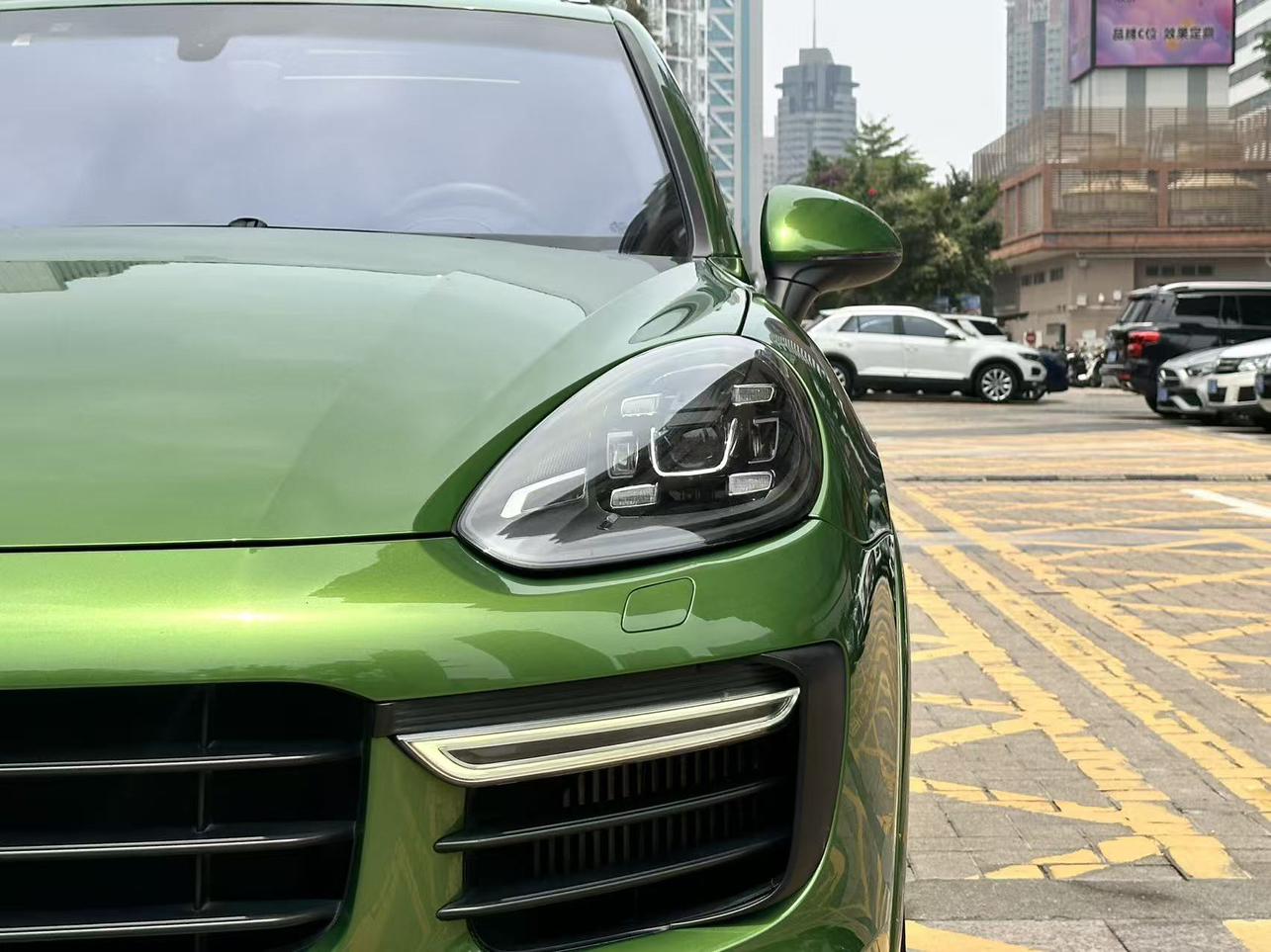 Porsche Cayenne 2015 thumb 6