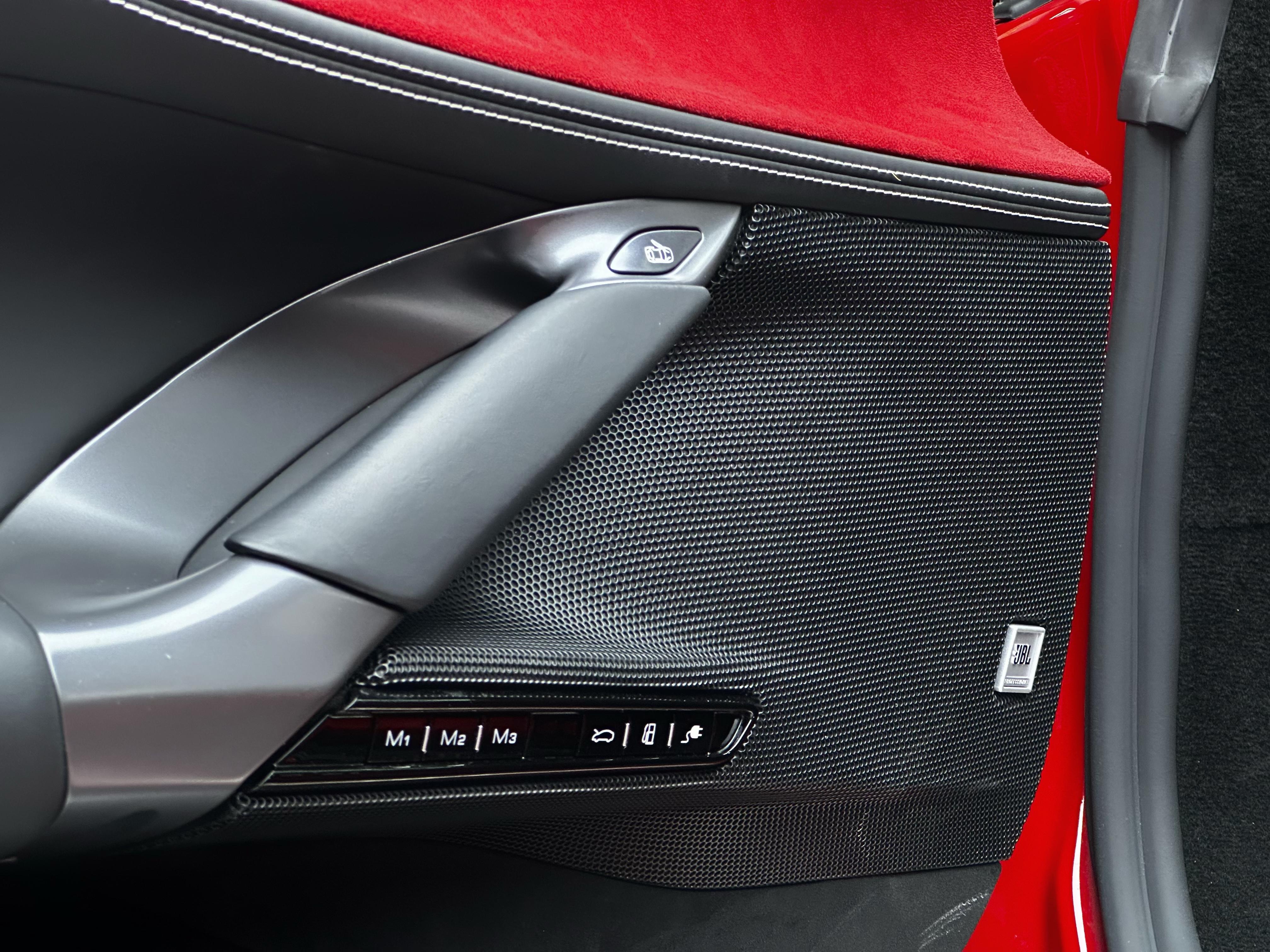 Ferrari SF90 2019 thumb 11