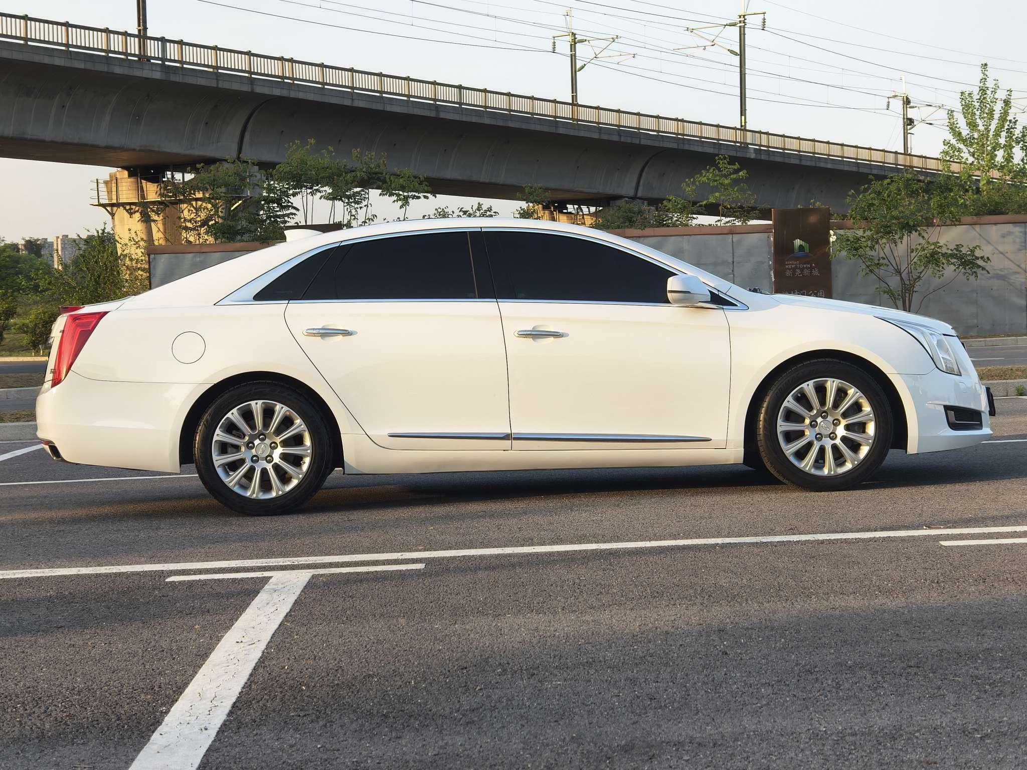 Cadillac XTS 2017 thumb 6