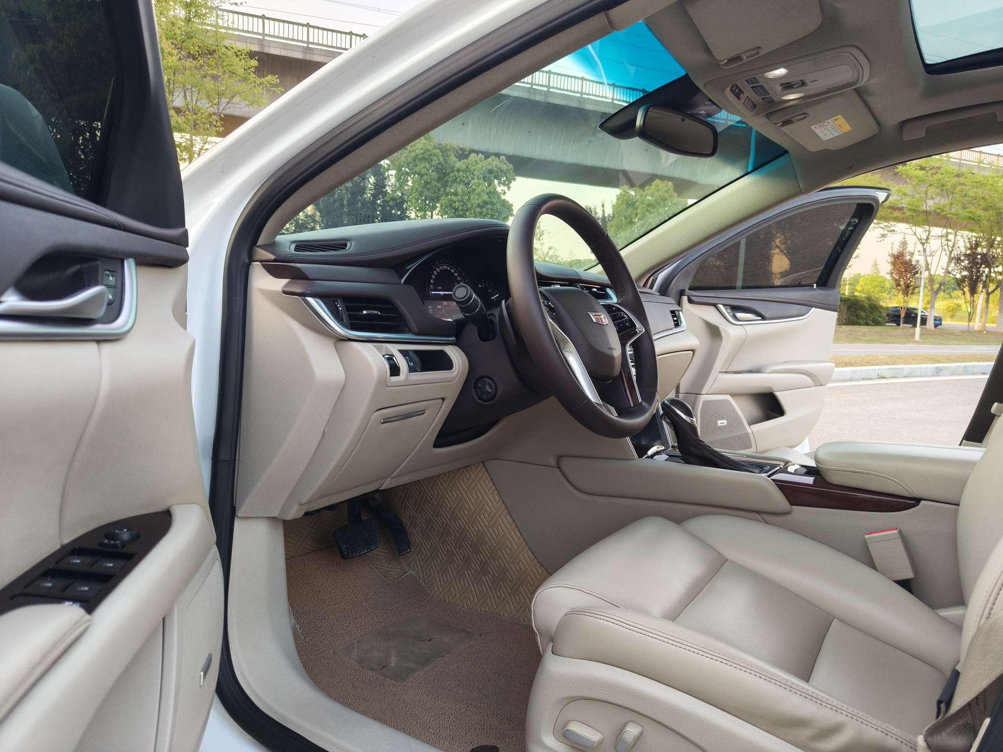 Cadillac XTS 2017 thumb 11