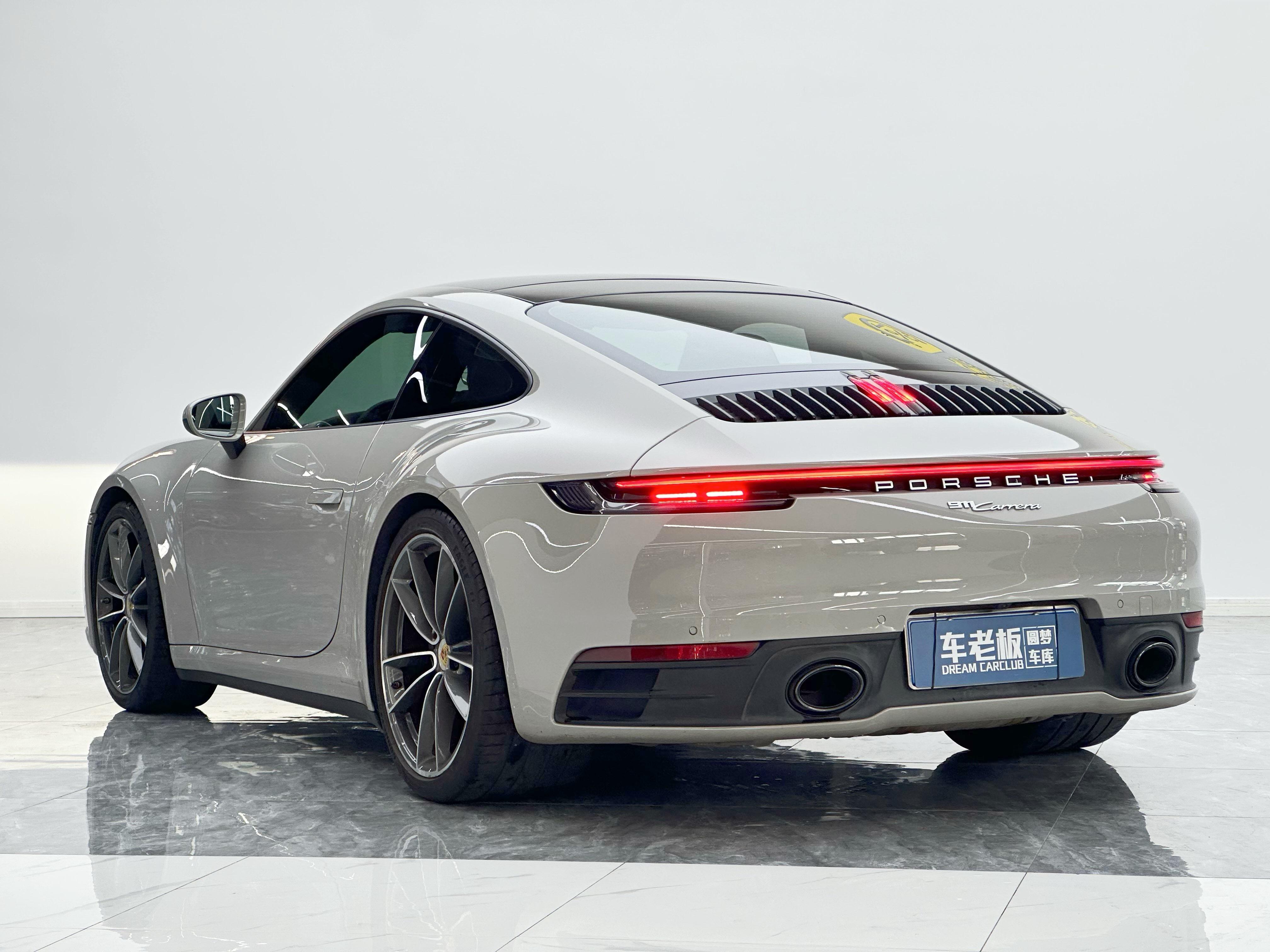 Porsche 911 2022 thumb 5