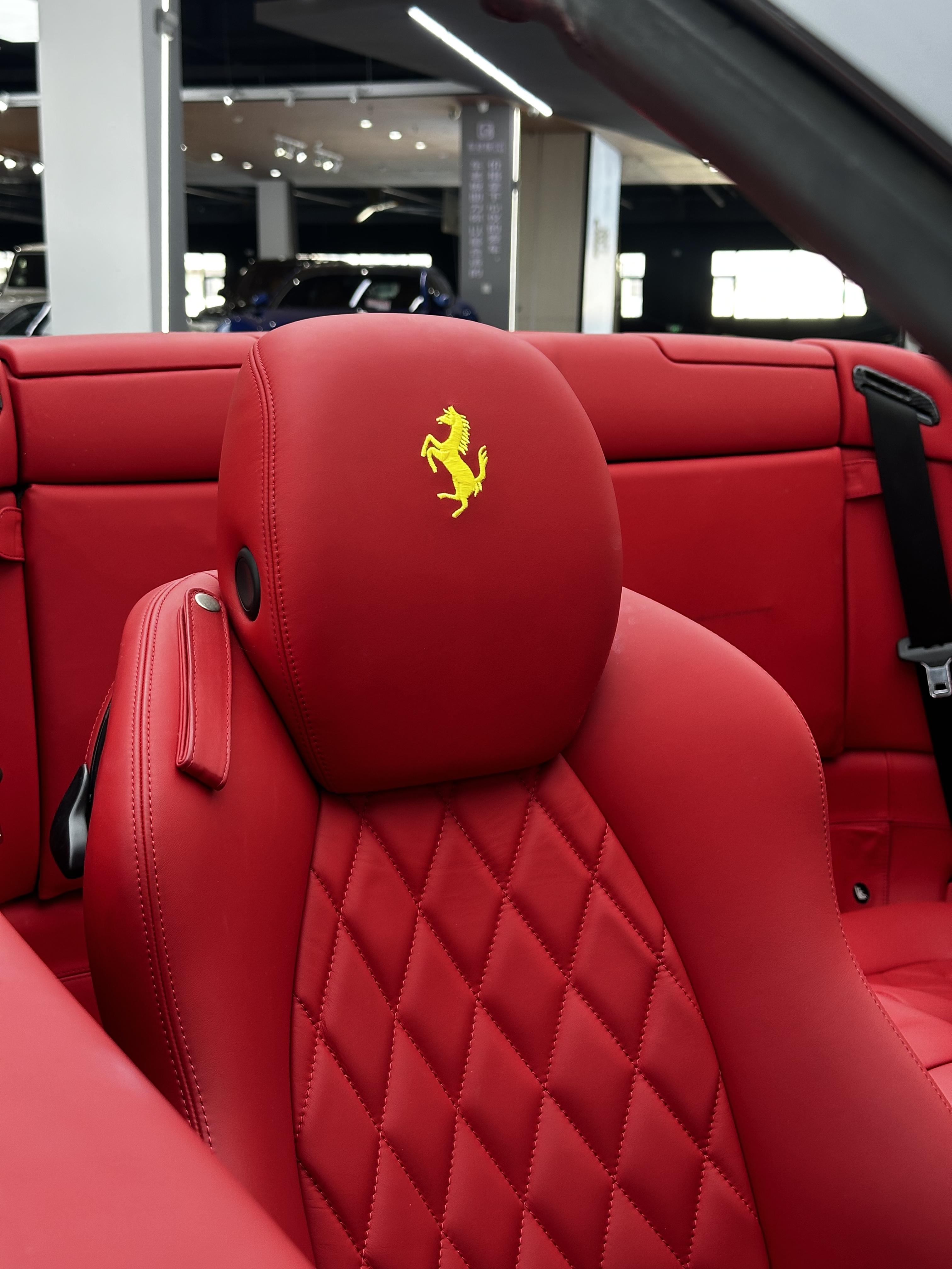 Ferrari California T 2009 thumb 6