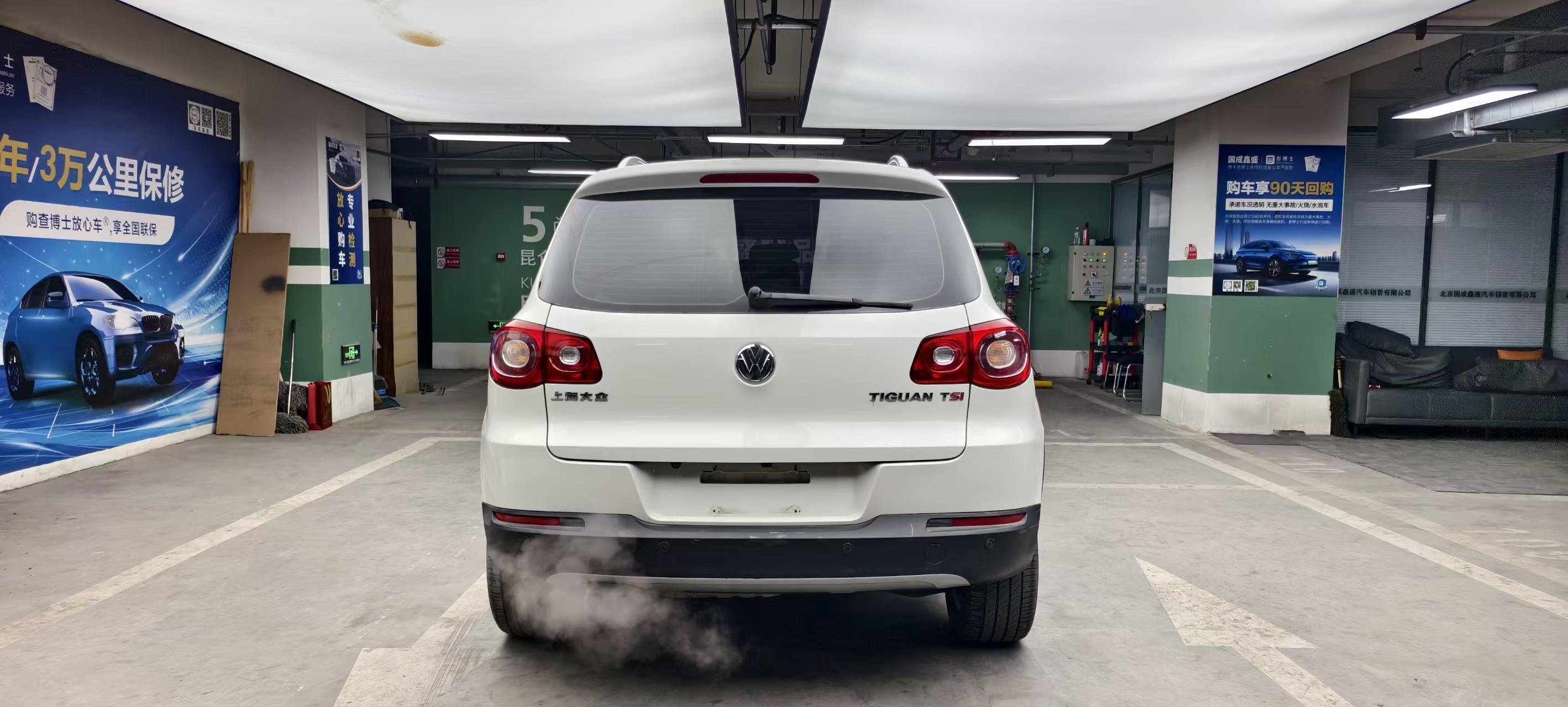 Volkswagen Tiguan 2012 thumb 3