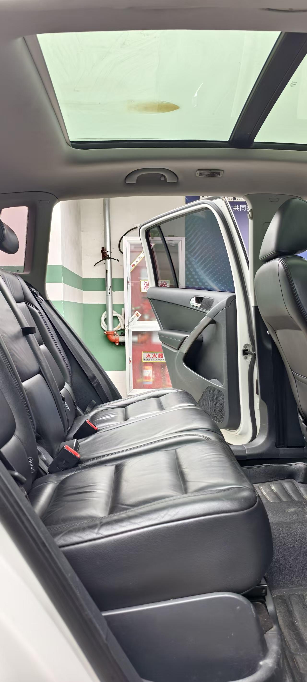 Volkswagen Tiguan 2012 thumb 8
