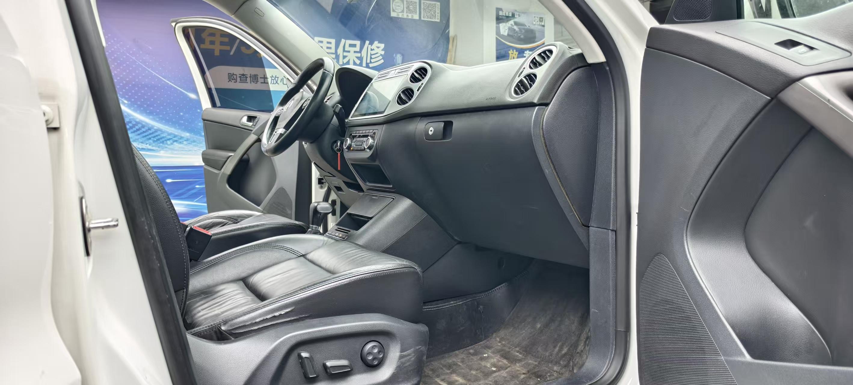 Volkswagen Tiguan 2012 thumb 9