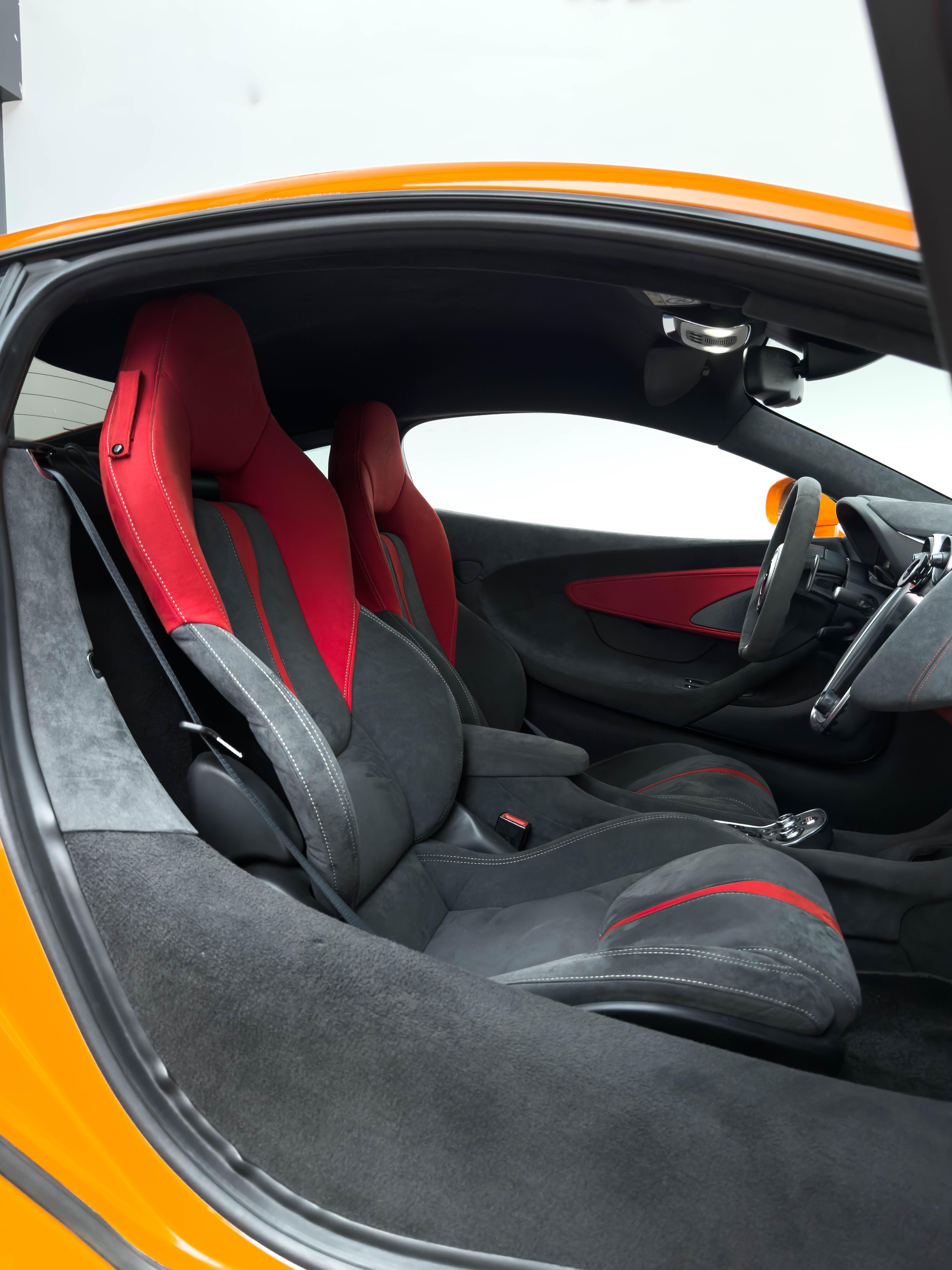 McLaren 570S 2015 thumb 5