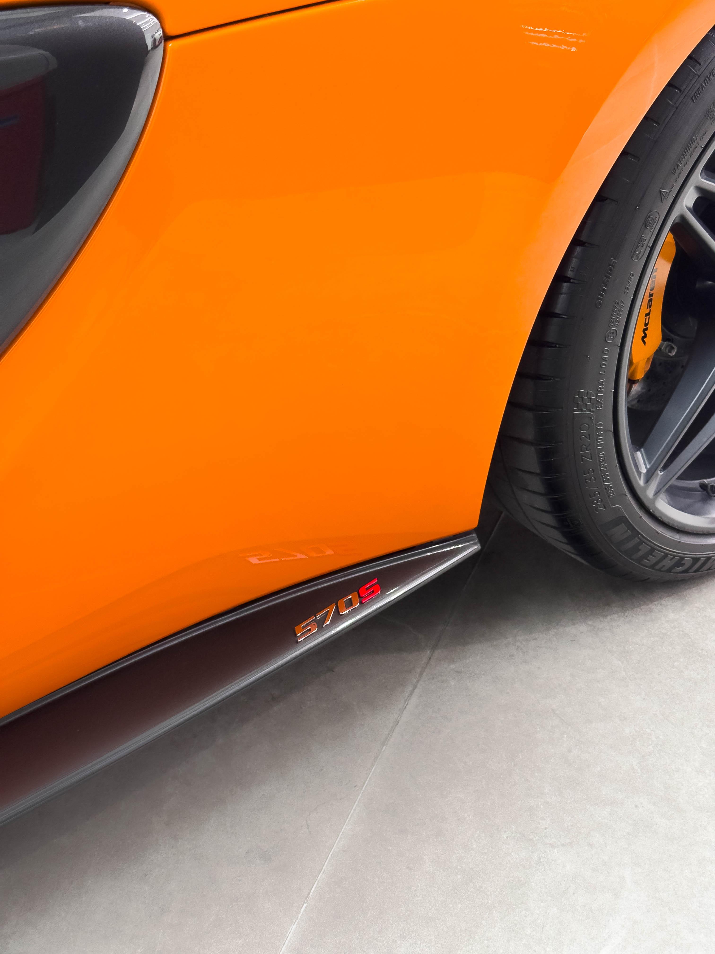 McLaren 570S 2015 thumb 9