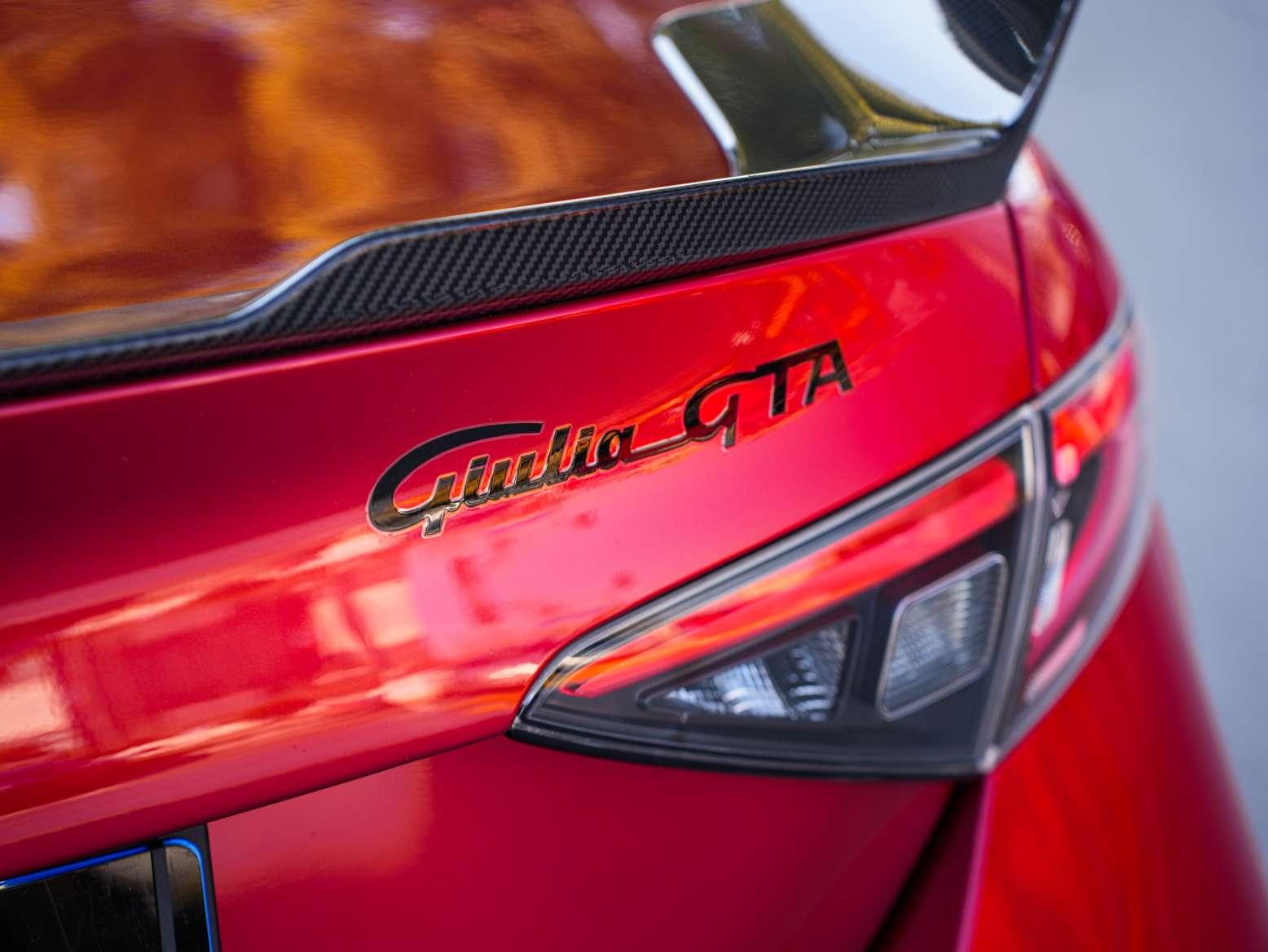 Alfa Romeo Giulia 2022 thumb 7