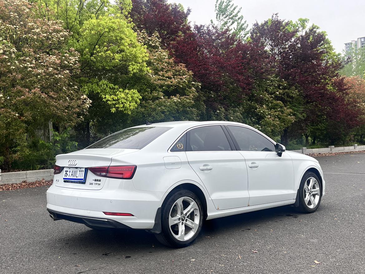 Audi A3 2020 thumb 4