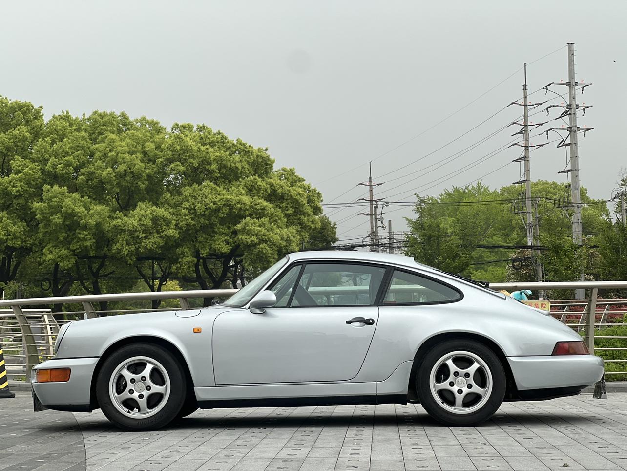 Porsche 911 1990 thumb 2