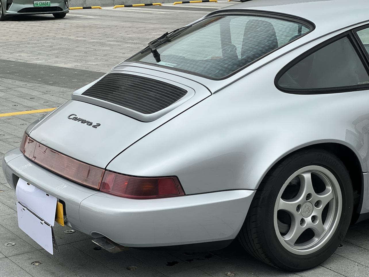 Porsche 911 1990 thumb 11