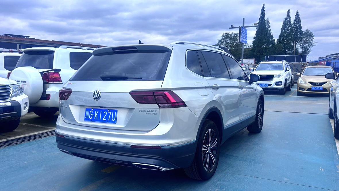 Volkswagen Tiguan 2017 thumb 5