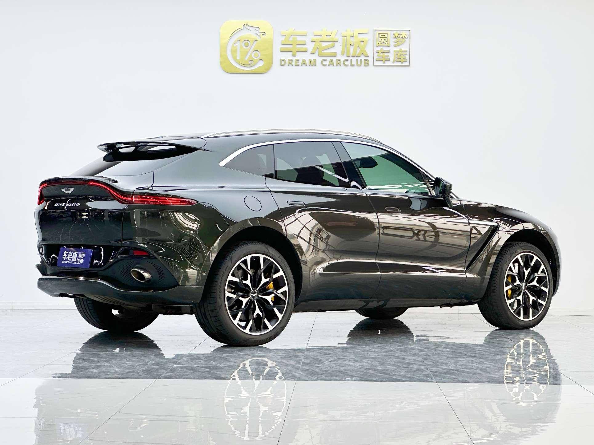 Aston Martin DBX 2021 thumb 3