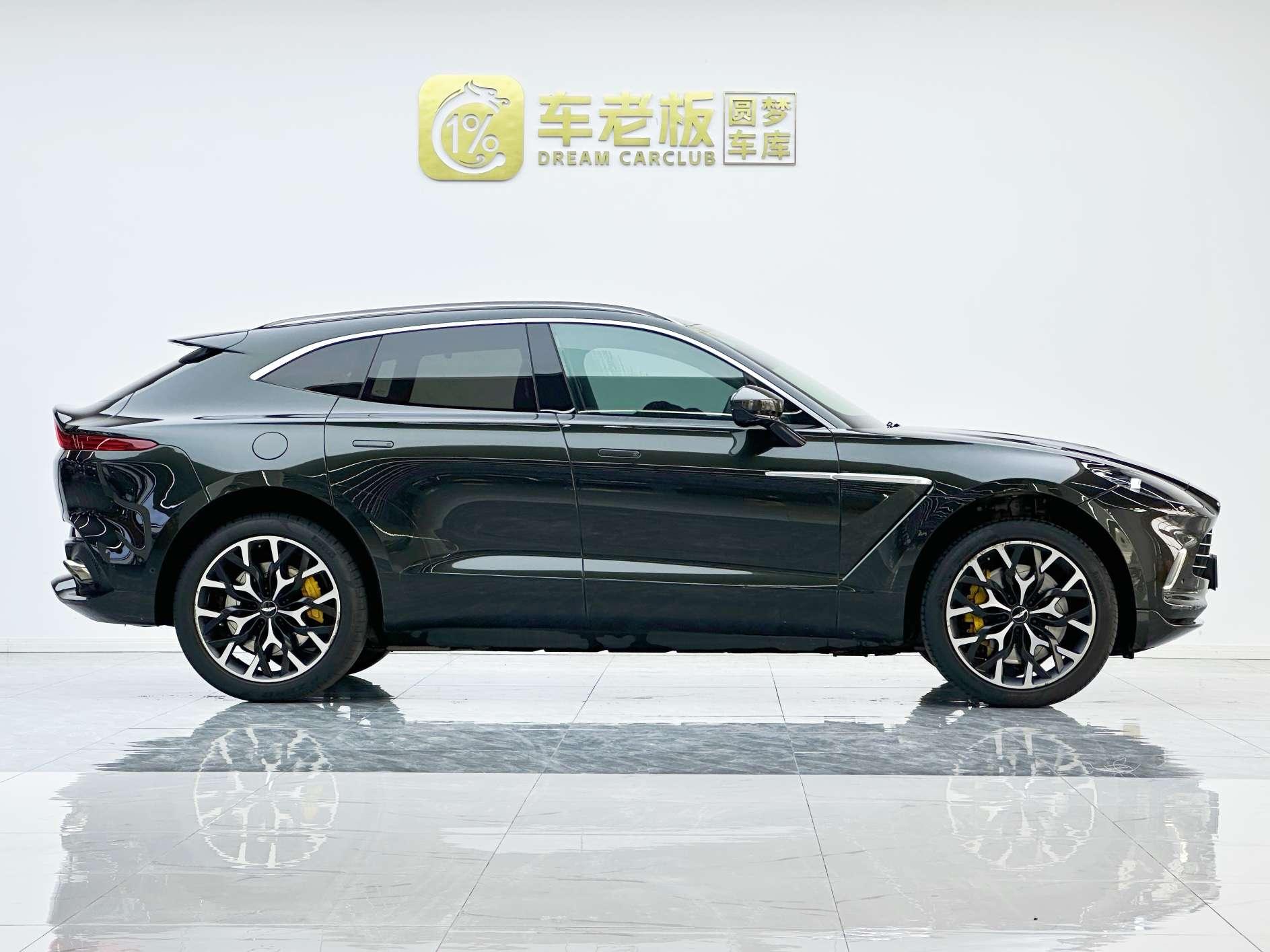 Aston Martin DBX 2021 thumb 4