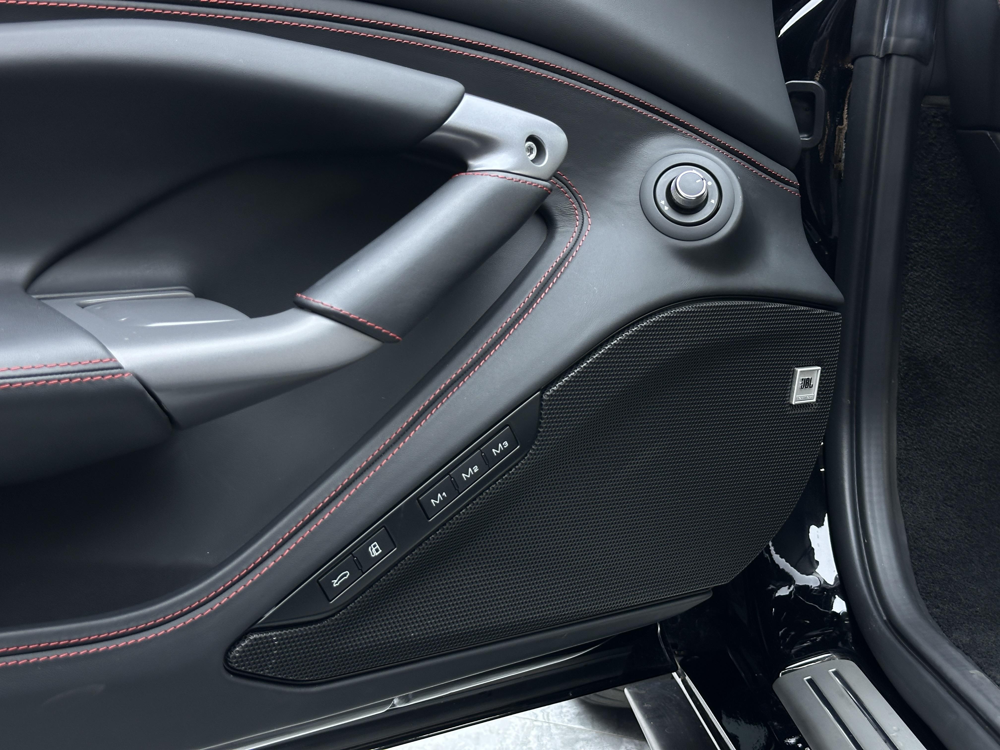 Ferrari F8 2019 thumb 9
