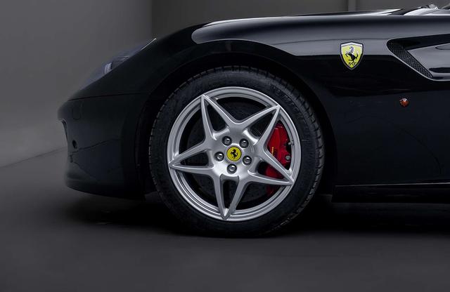 Ferrari 599 2006 thumb 8