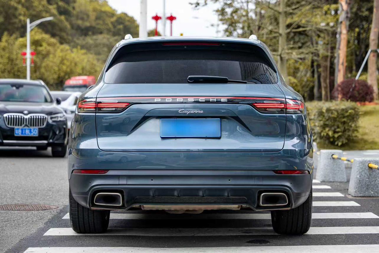 Porsche Cayenne 2018 thumb 3