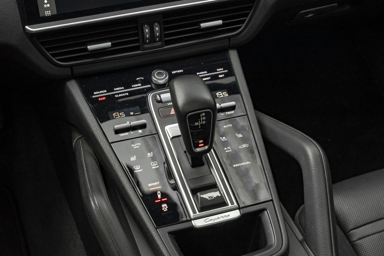Porsche Cayenne 2018 thumb 10