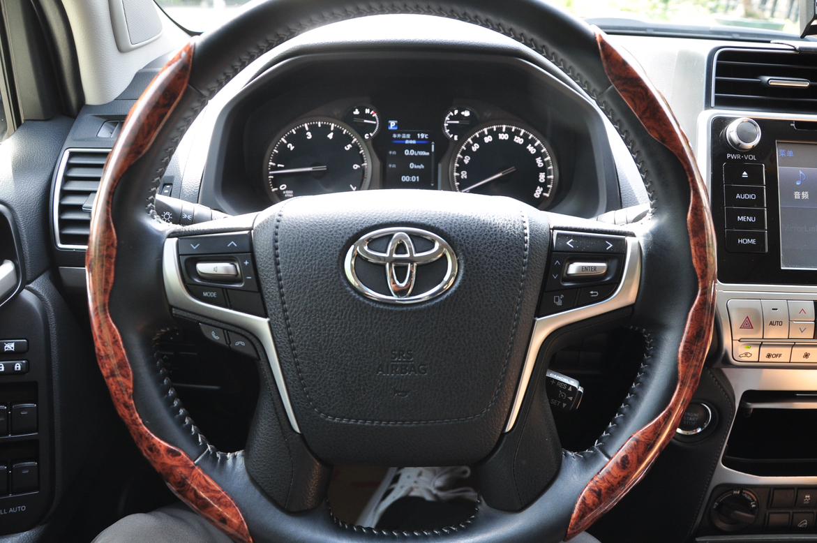 Toyota Land Cruiser Prado 2019 thumb 10