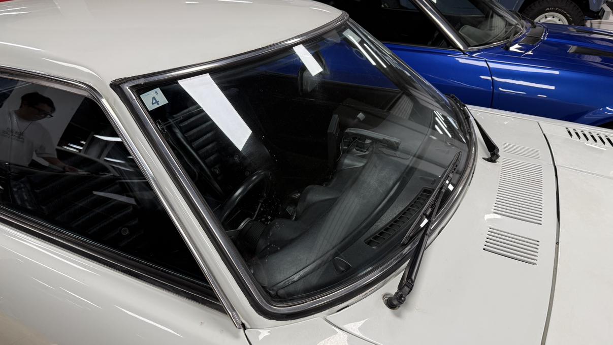 Nissan Fairlady Z 1969 thumb 6