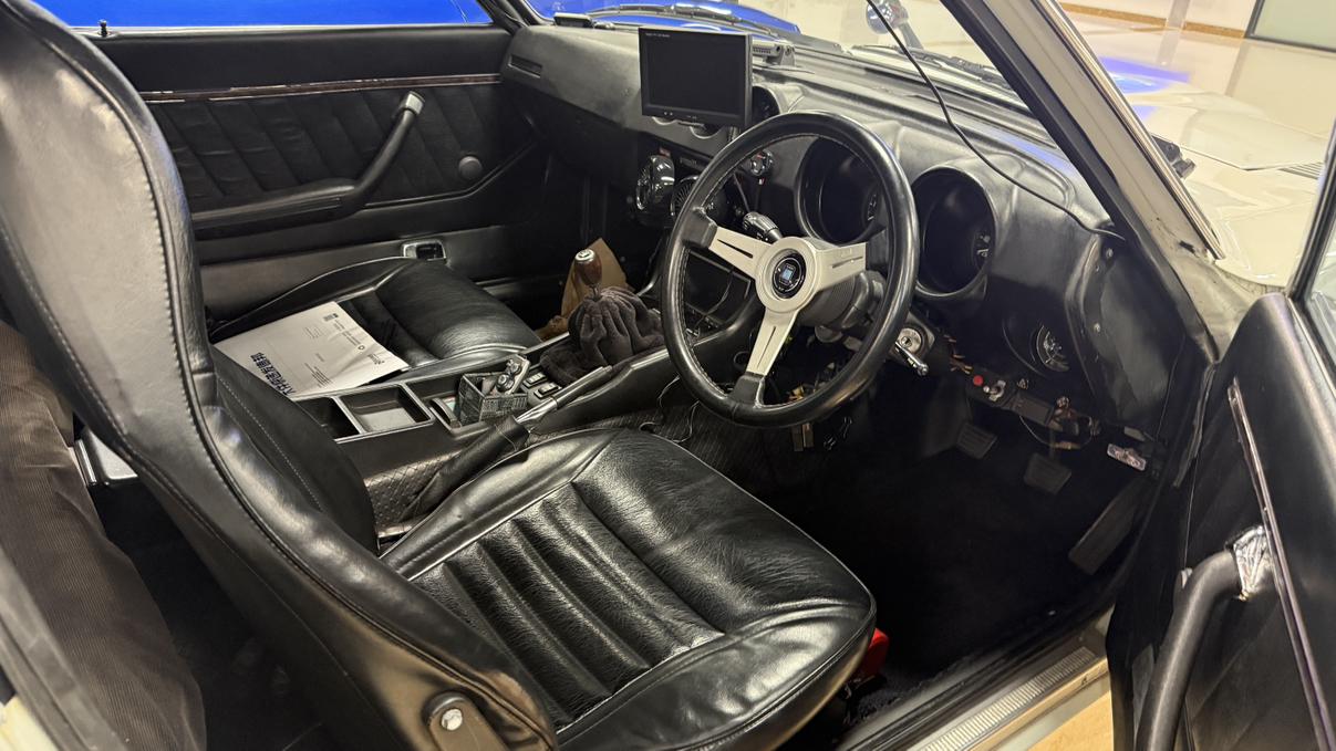 Nissan Fairlady Z 1969 thumb 9